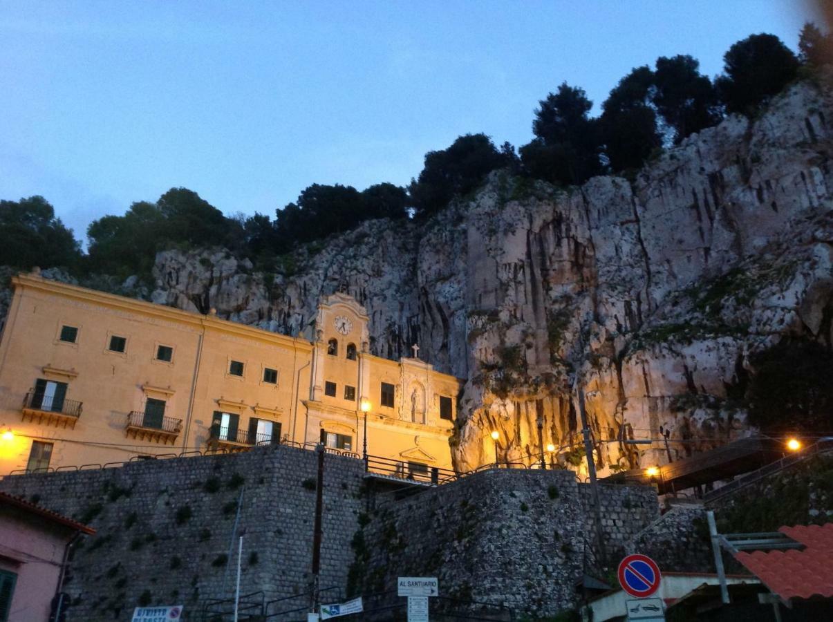 Casa Clo Alla Cattedrale Palermo Exterior photo